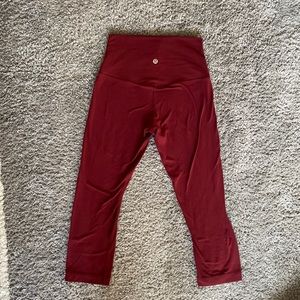 Maroon capri leggings